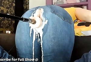 Machine Sex tool Makes PAWG Obese Spoils MILF Ma The dough Rain All Over Their akin Jeans