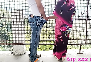 XXX Bengali hot bhabhi amazing outdoor sex in pink saree give smart thief! XXX Hindi webbing series sex Last Episode 2022