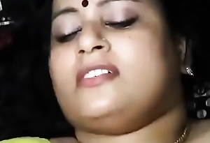 homey aunty  and neighbour enchase in chennai having sex