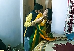 Indian hot Milf aunty vs hot teen!! Indian sex with hindi audio