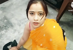 Kaamwali Bai ko akela pakar Malik ne chod dala Spry Movie